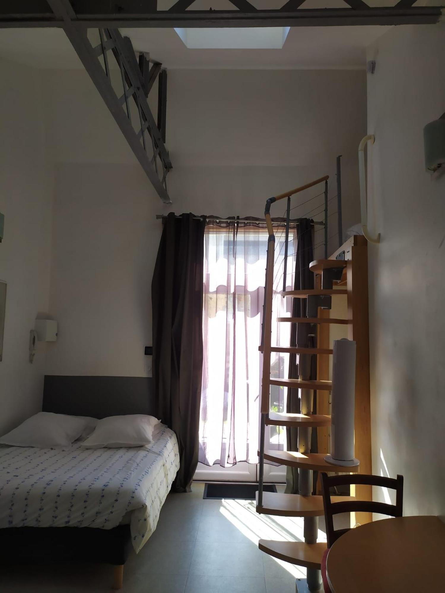 Les Bains Douches Aparthotel Périgueux Exteriör bild