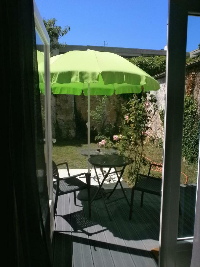 Les Bains Douches Aparthotel Périgueux Exteriör bild
