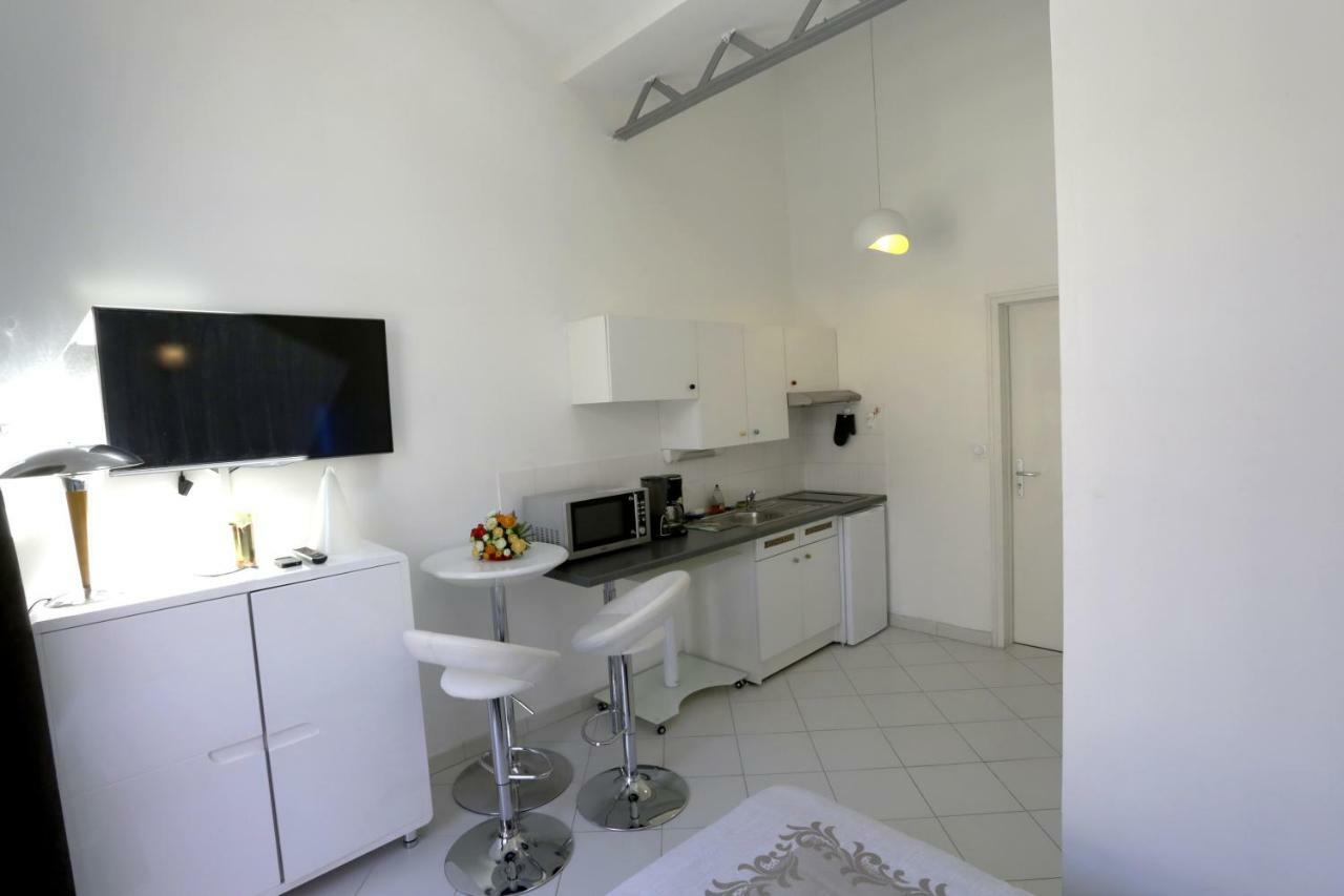 Les Bains Douches Aparthotel Périgueux Exteriör bild