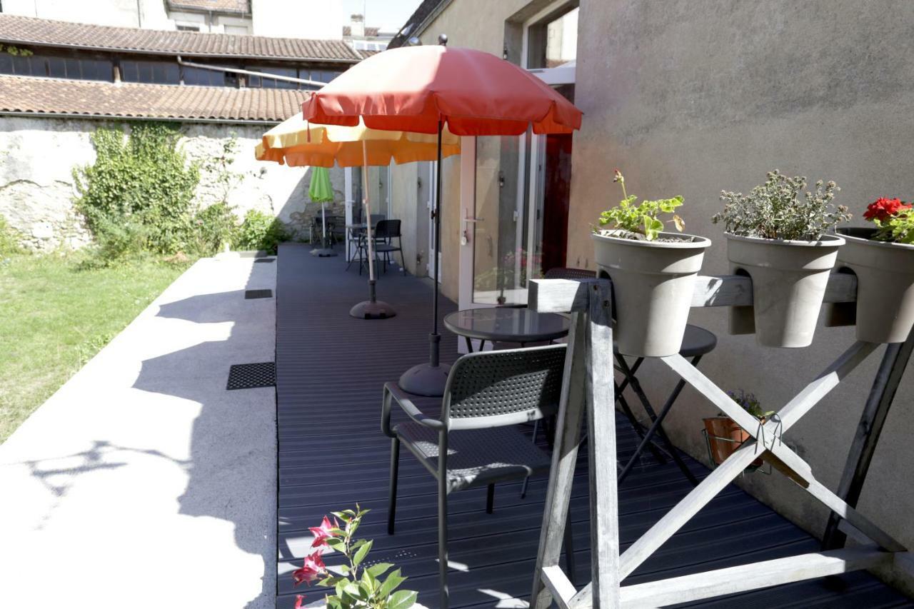 Les Bains Douches Aparthotel Périgueux Exteriör bild