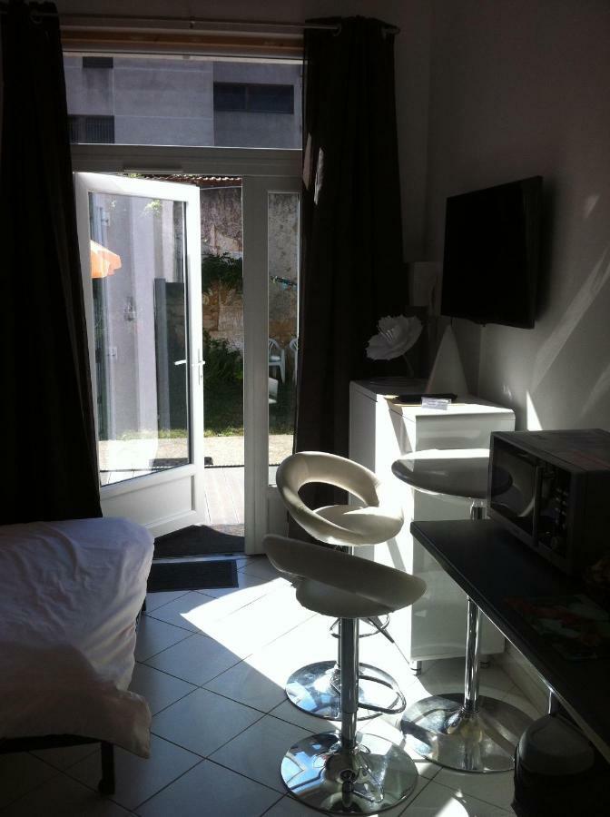 Les Bains Douches Aparthotel Périgueux Exteriör bild
